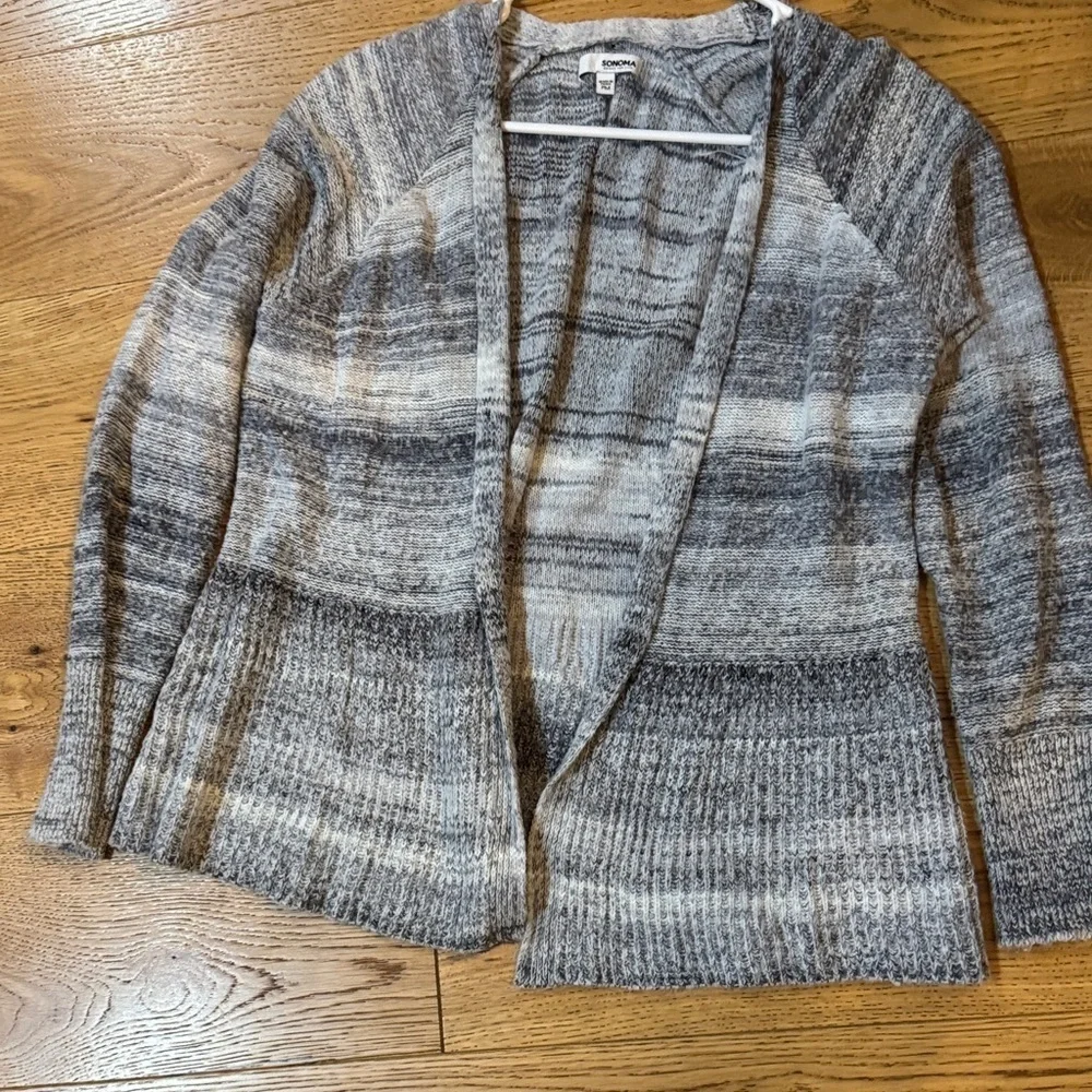 Sonoma Women's Gray Open-Front Cardigan  Medium.  A004